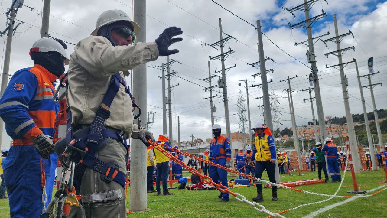 Rodeo eléctrico nacional organizado por la Empresa de Energía de Boyacá Ebsa en su patio de maniobras en Tunja. 19 de junio de 2025. Foto: Harvey Yecid Medina Alfonso/Tuiteros Boyacá.