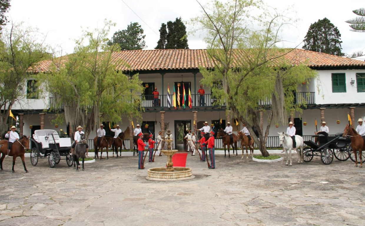 Casona de Bonza, en Duitama, donde nació el servicio militar obligatorio y que hoy está custodiada por el Grupo Mecanizado Silva Plazas. Foto: Ejército Nacional.