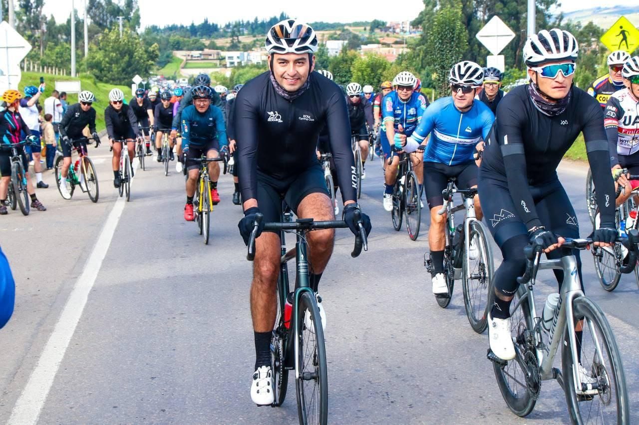Hector David Chaparro en bicicleta 1
