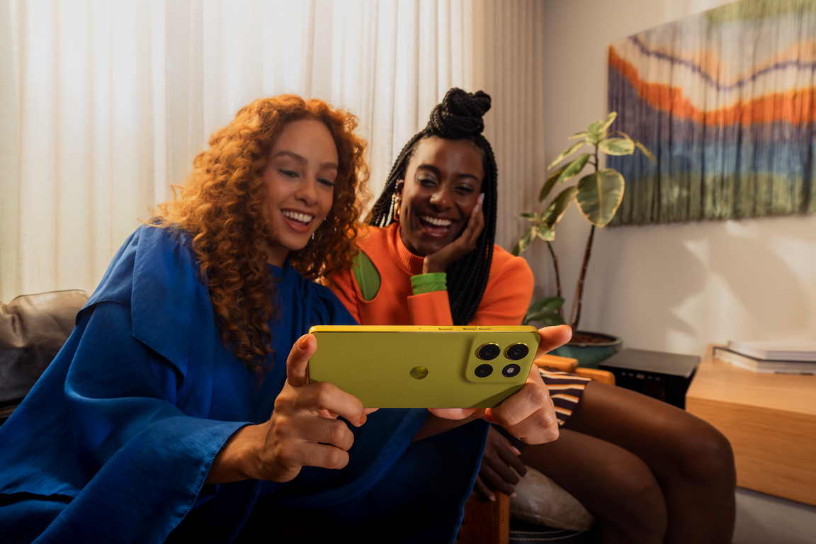 moto g86 power 5G lifestyle2 1