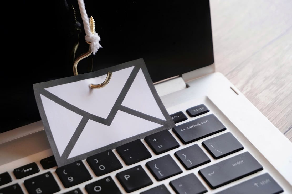 phishing vs spam 1