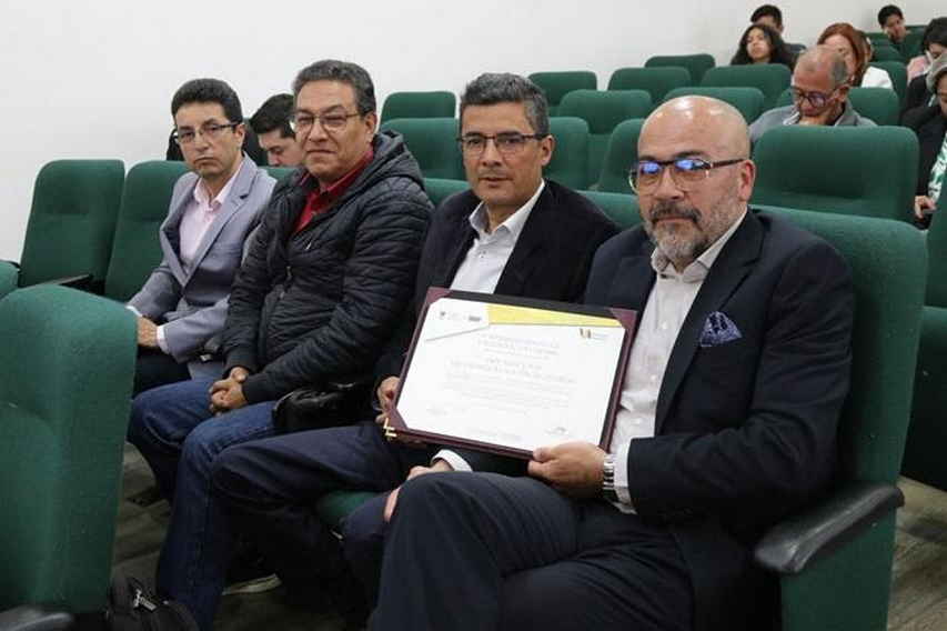 La Facultad de Ingeniería de Sistemas y Computación de la UPTC celebra 30 años de trayectoria, enmarcados por la renovación de su acreditación y registro calificado, reflejo del compromiso de docentes, estudiantes y directivos con la calidad académica. Foto: Prensa UPTC