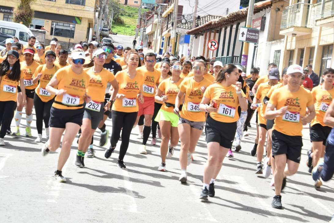Cerca de 200 participantes logró convocar la carrera 5K por la vida, que hace parte de la estrategia integral de salud mental ‘Soy más que mi mente’. Foto: Suministrada.