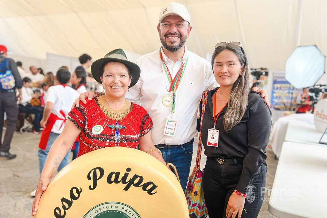 La tercera versión del Festival del Queso Paipa comenzó anoche y se extenderá hasta mañana en la tarde en la plazoleta (parqueadero) del ITP. Foto: Archivo/Tuiteros Boyacá.