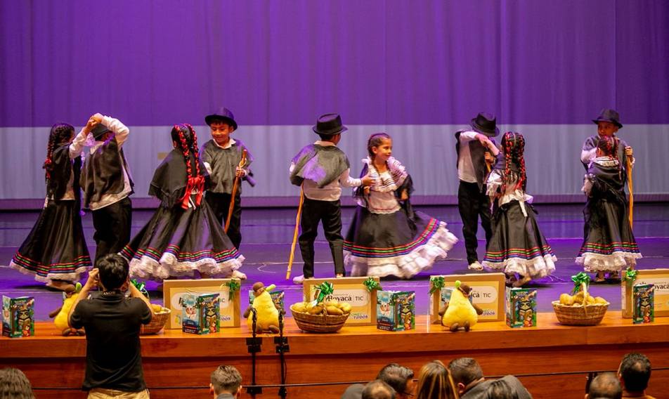 Imposible que se vaya a quedar sin disfrutar de la versión 52 del Festival Internacional de la Cultura que está a punto de culminar. Foto: Prensa FIC.