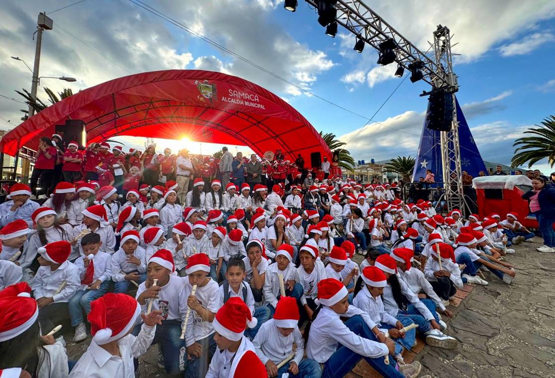 Un grupo de 1.300 niños buscará hacer historia con el proyecto musical ‘Samacá es una nota’, el próximo domingo 7 de diciembre. Foto: Alcaldía de Samacá.