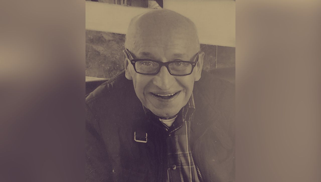 A los 81 años, en su natal Sogamoso falleció el reconocido periodista Carlos Abdón Ballesteros Hernández. Foto: suministrada a Tuiteros Boyacá.