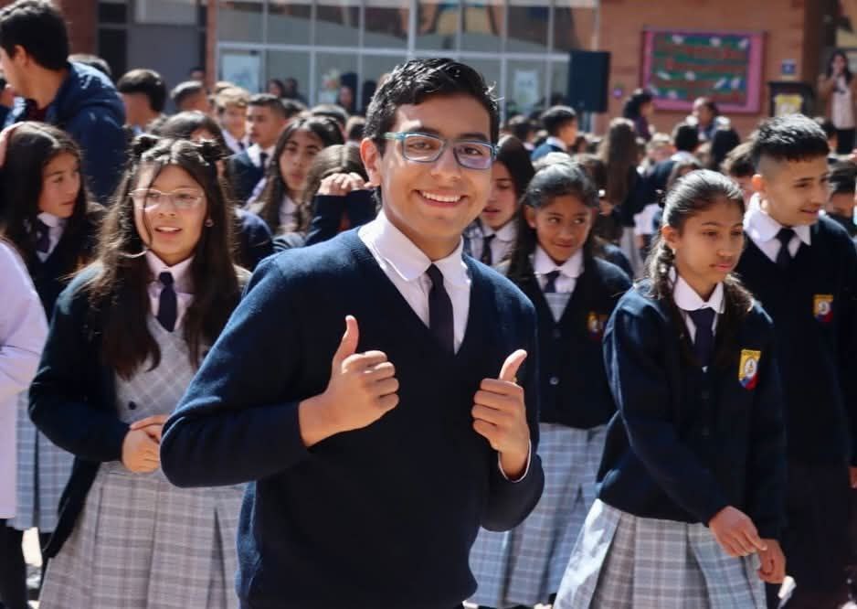 Desde esta mañana volvieron los estudiantes de los colegios públicos en la capital boyacense a su inicio del año académico. Foto: Archivo Tuiteros Boyacá.