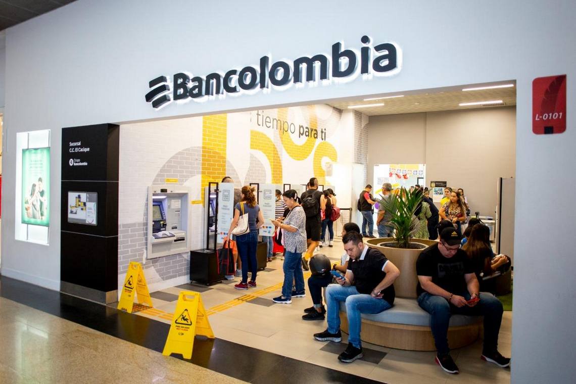 El inicio de año concentra un mayor movimiento de compras y transacciones financieras, un escenario que también es aprovechado por los delincuentes para intentar fraudes digitales y presenciales, por lo que las autoridades y entidades bancarias insisten en reforzar las medidas de prevención.