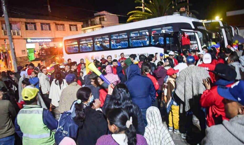 Recibimiento Banda de Samcá campeones mundiales
