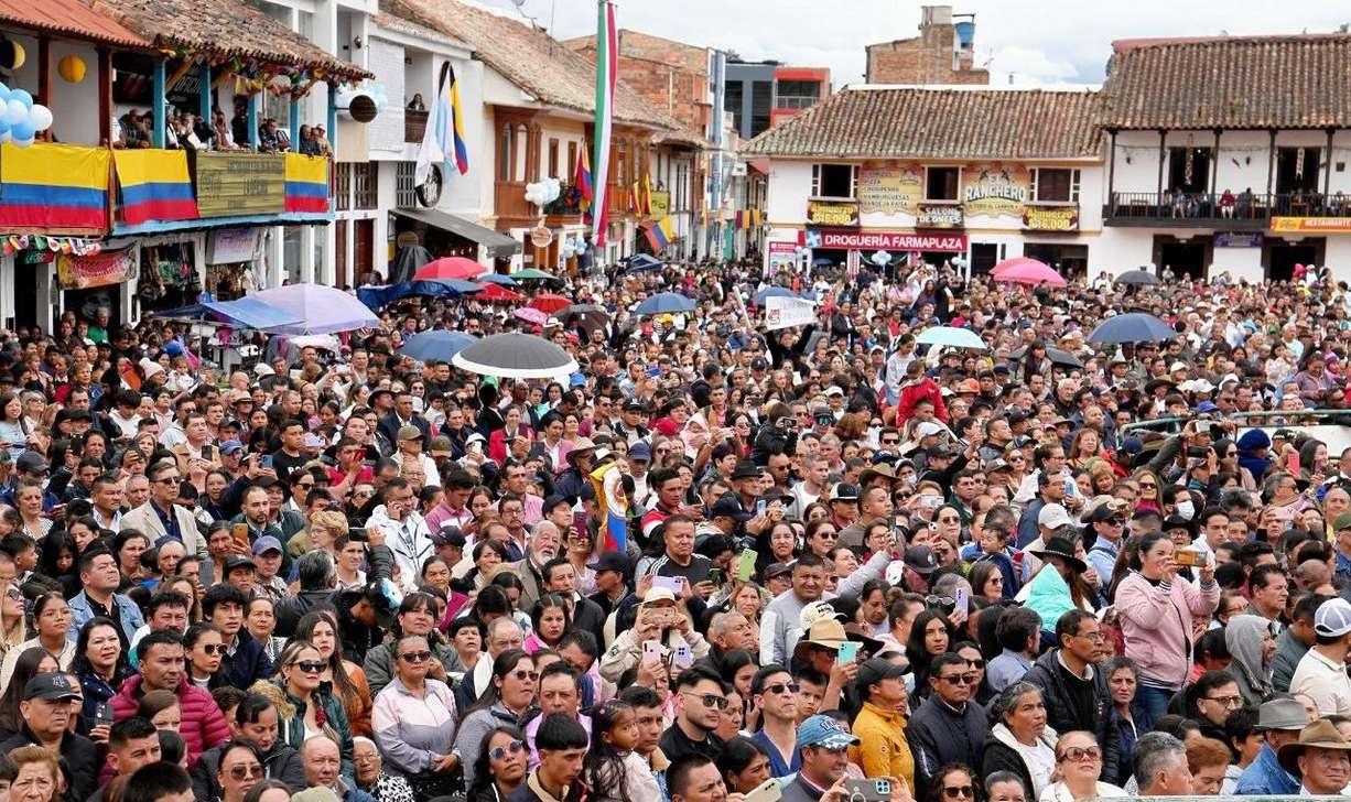 El 9 de julio se celebra la fiesta de la Virgen de Chiquinquirá, proclamada patrona de Colombia por el Papa Pío VII en 1829 y confirmada el 9 de julio de 1919 por el presidente de la República, Marco Fidel Suárez.
