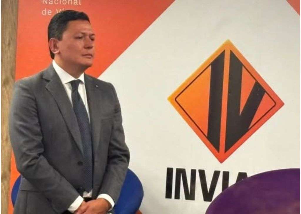 Juan Camilo Ostos, el nuevo director de Invías también es boyacense. Estos son sus retos en la entidad… 3 Juan Camilo Ostos director del Invías