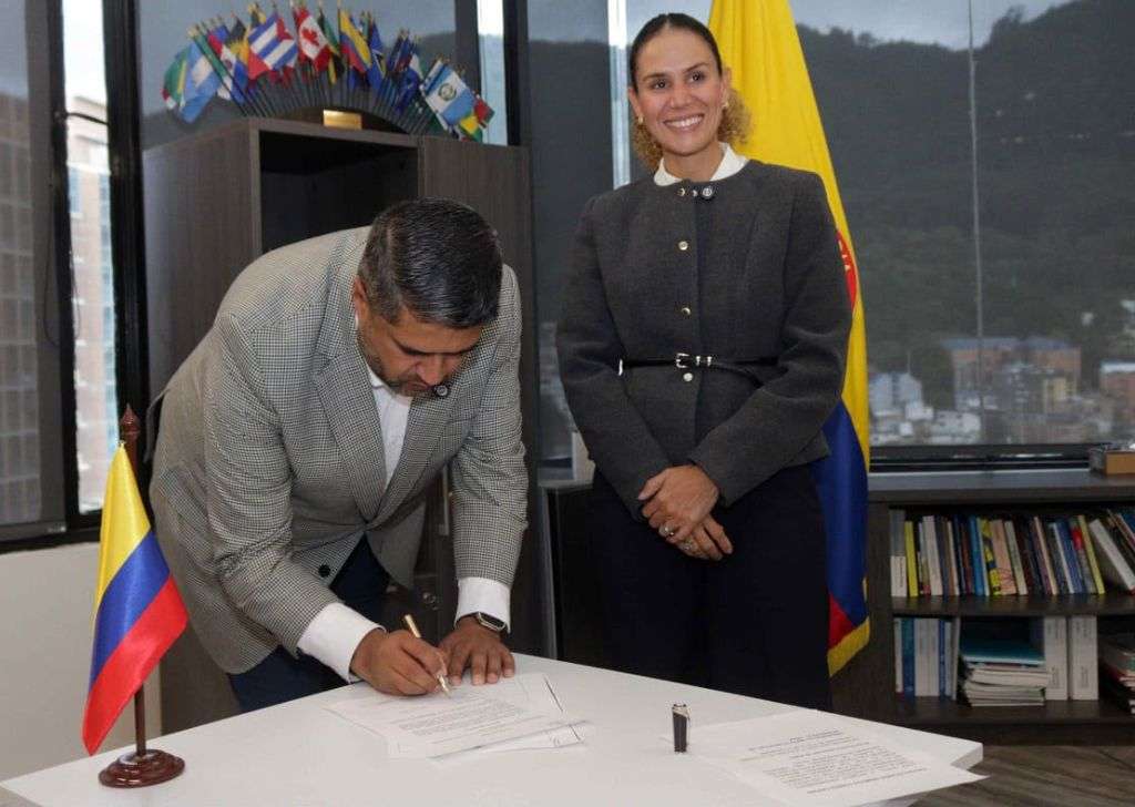 Ricardo Torres Castro nuevo director del Sena.