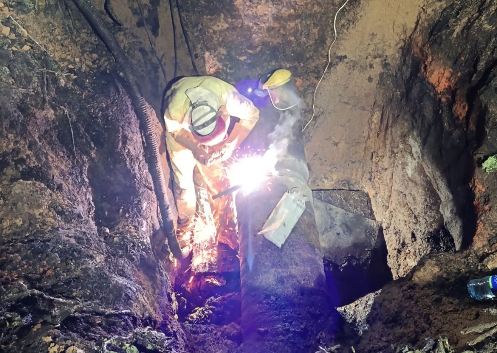 Avanzan los trabajos de Veolia Tunja que se adelantan por 15 horas para reestablecer el servicio en la madrugada de este miércoles 2 Veolia arreglo red tubo principal Teatinos Tunja