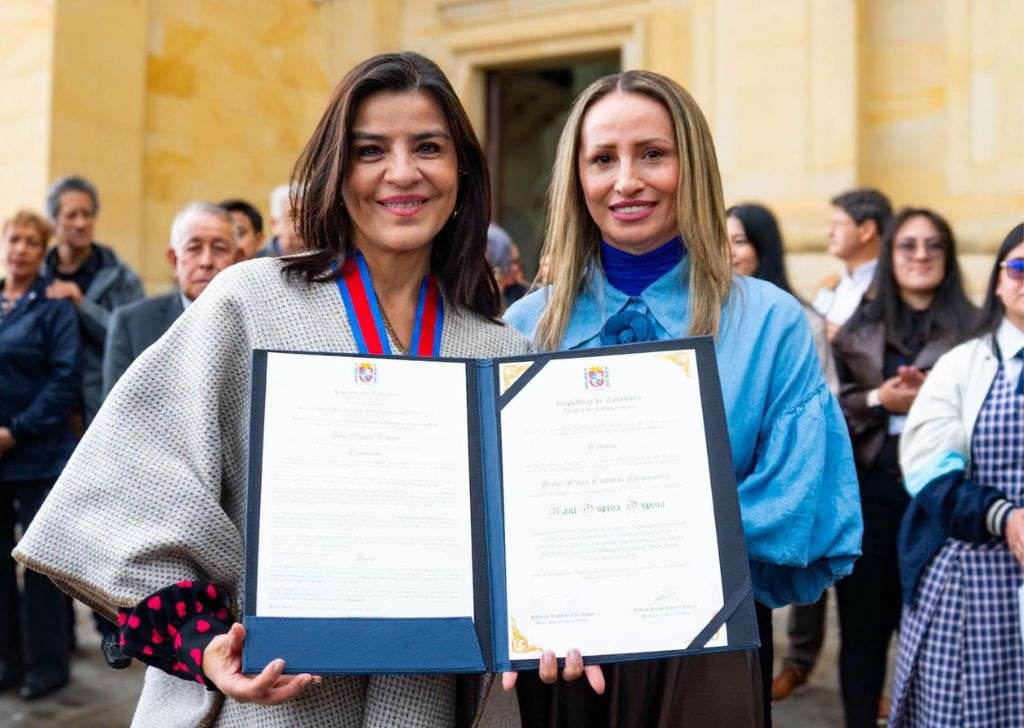 El Encuentro de Escritores de Chiquinquirá: un espacio para la palabra que cada año, en septiembre, convoca a escritores nacionales e internacionales 2 Clara Elvira Ospina en el Jetón Ferro 2026