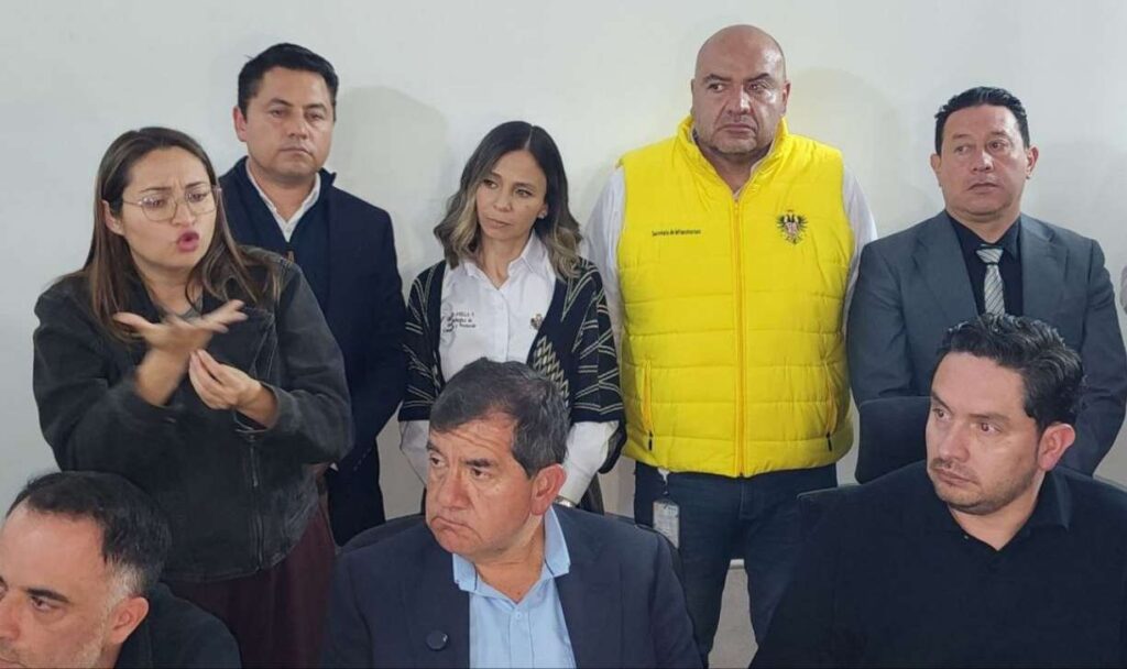 La Alcaldía de Tunja declaró la nulidad del convenio con la Fundación Solsticio de Sogamoso para lo que sería la realización del Aguinaldo Boyacense por un valor de 14.000 millones de pesos 2 Alcalde Tunja Rafael Acevedo rueda de prensa Aguinaldo 2026