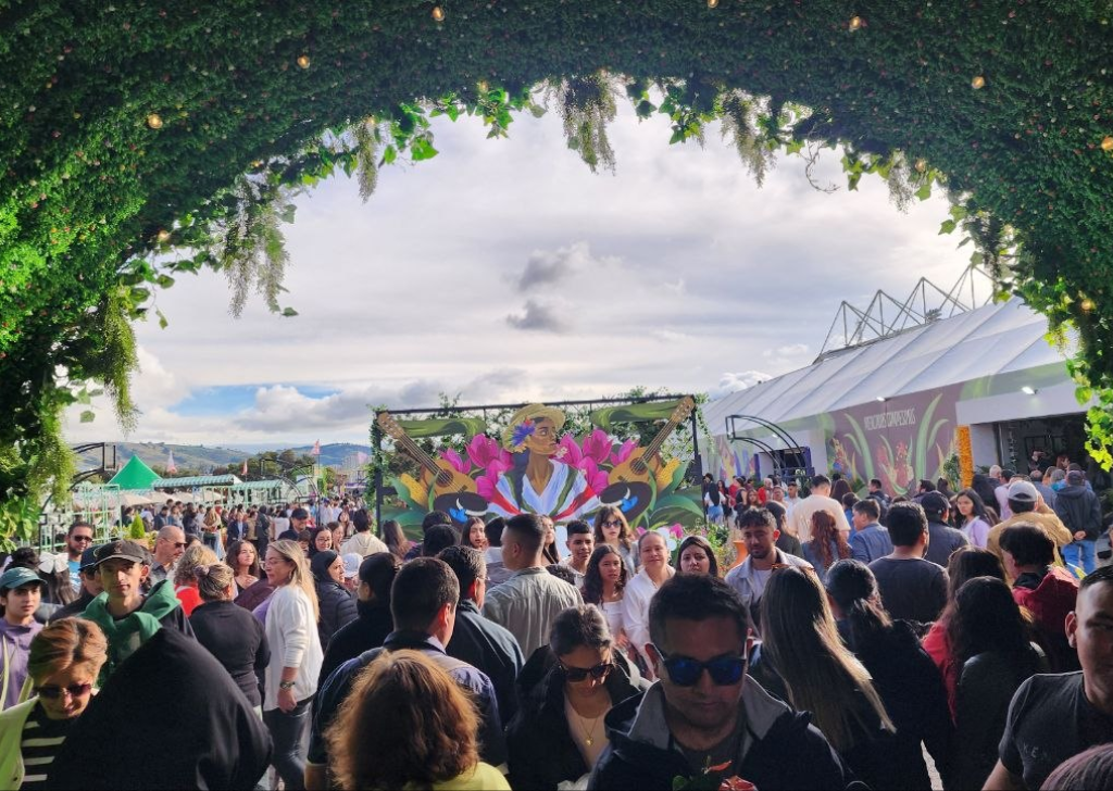 Entrada de la feria Cosecharte en el FIC 2026